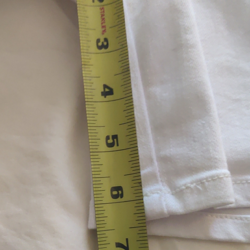 CAbi White Bermuda Shorts - Picture 5 of 6